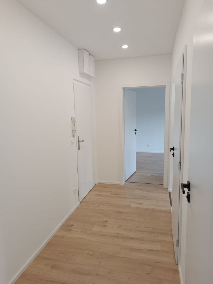 Predaj bytu 2-izbový 58 m², Souběžná, Brno, Jihomoravský kraj Predaj bytu 2-izbový 58 m², Souběžná, Brno, Jihomoravský kraj
