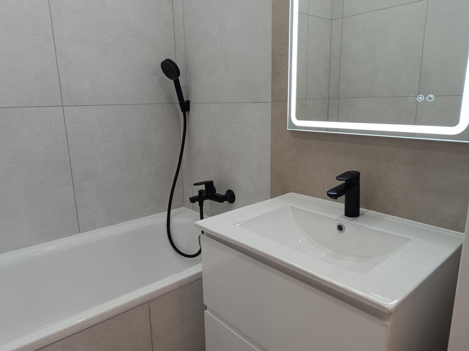 Predaj bytu 2-izbový 58 m², Souběžná, Brno, Jihomoravský kraj Predaj bytu 2-izbový 58 m², Souběžná, Brno, Jihomoravský kraj