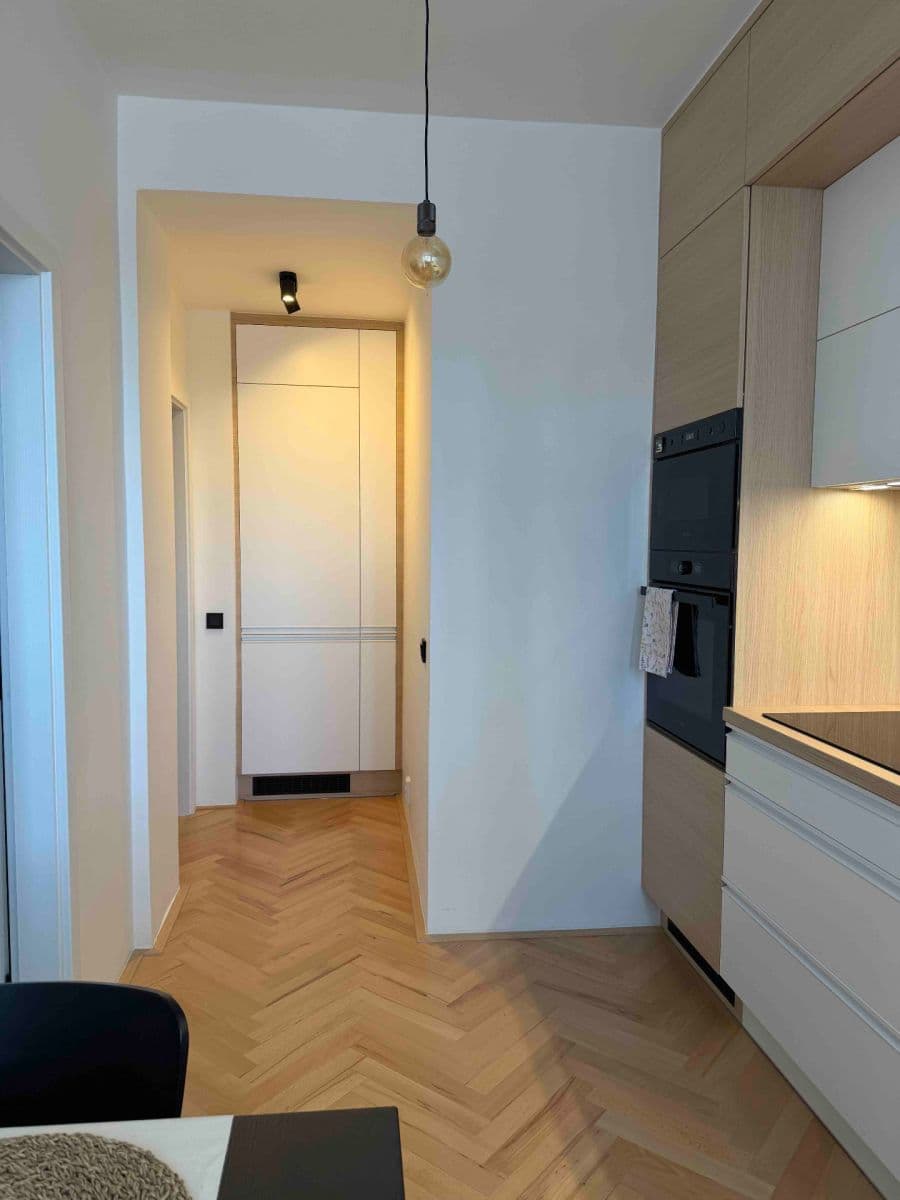 Prenájom bytu 2-izbový 58 m², Šumavská, Brno, Jihomoravský kraj Prenájom bytu 2-izbový 58 m², Šumavská, Brno, Jihomoravský kraj