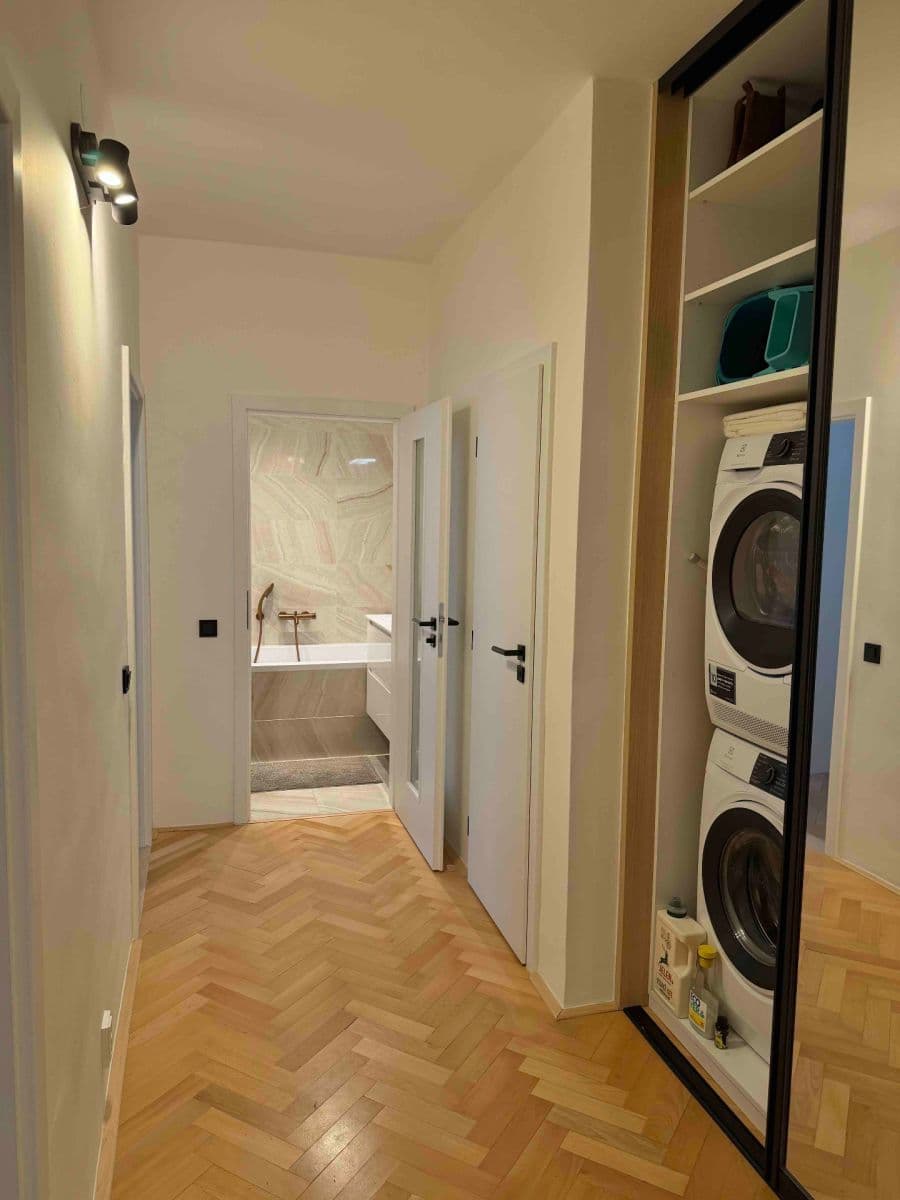 Prenájom bytu 2-izbový 58 m², Šumavská, Brno, Jihomoravský kraj Prenájom bytu 2-izbový 58 m², Šumavská, Brno, Jihomoravský kraj
