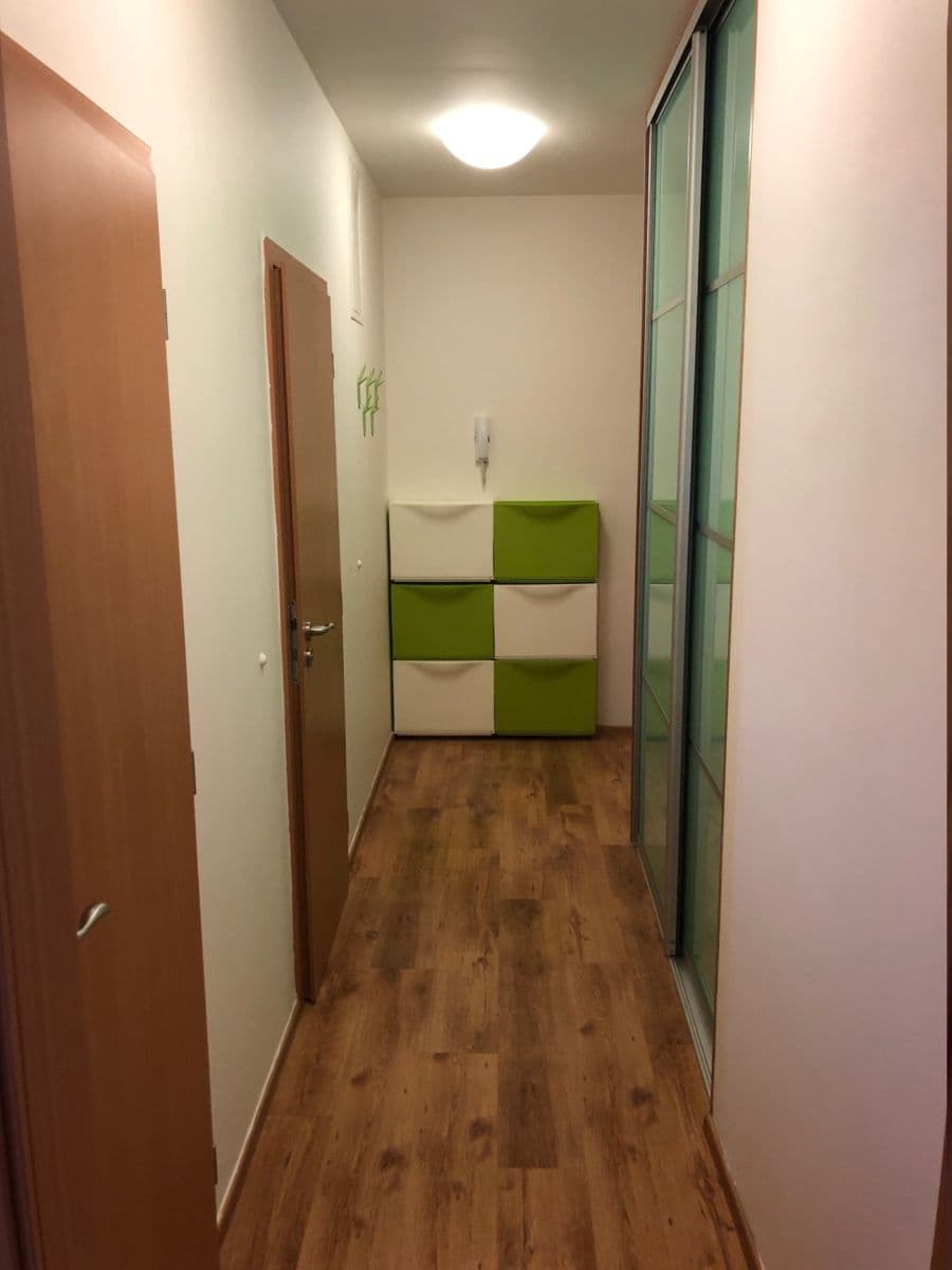 Prenájom bytu 2-izbový 54 m², Nepelova, Praha, Praha Prenájom bytu 2-izbový 54 m², Nepelova, Praha, Praha