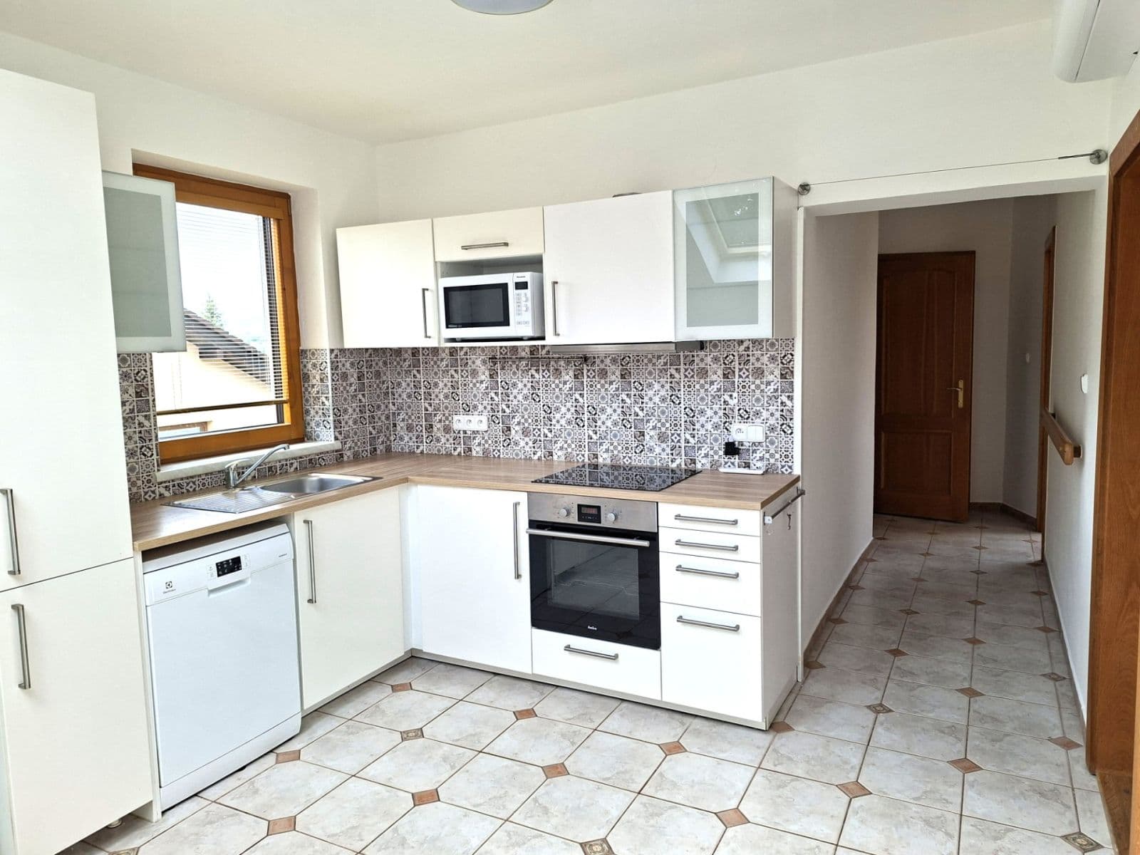 Prenájom bytu 2-izbový 69 m², Havláskova, Brno, Jihomoravský kraj Prenájom bytu 2-izbový 69 m², Havláskova, Brno, Jihomoravský kraj