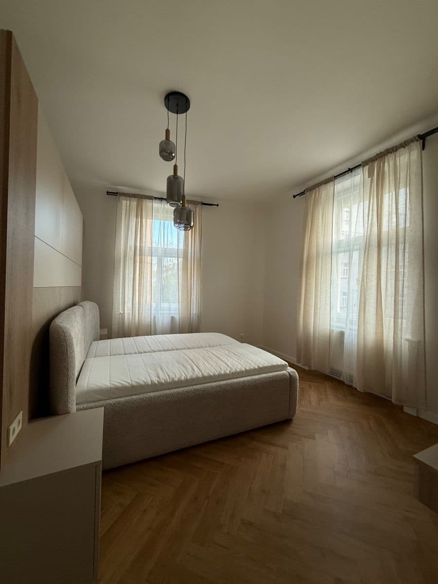 Prenájom bytu 2-izbový 64 m², Kubelíkova, Praha, Praha Prenájom bytu 2-izbový 64 m², Kubelíkova, Praha, Praha