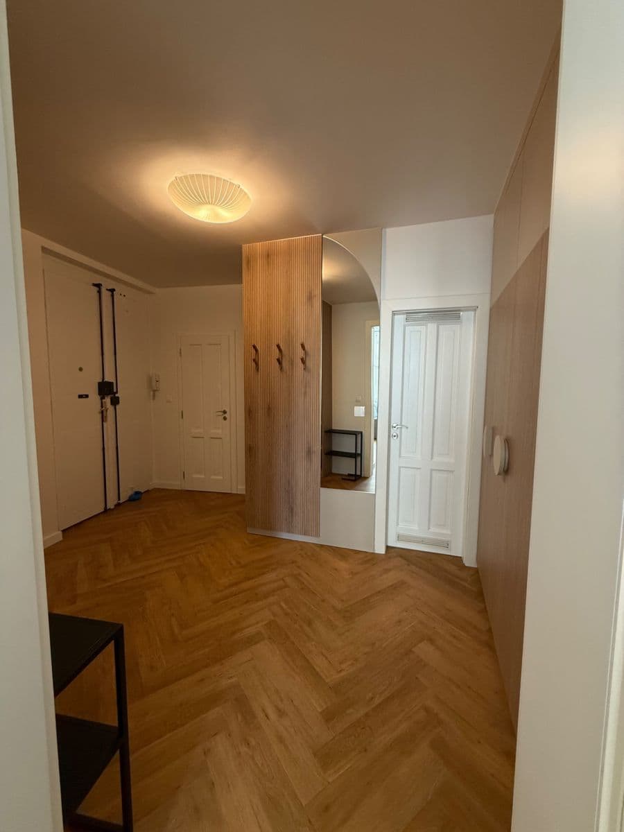 Prenájom bytu 2-izbový 64 m², Kubelíkova, Praha, Praha Prenájom bytu 2-izbový 64 m², Kubelíkova, Praha, Praha