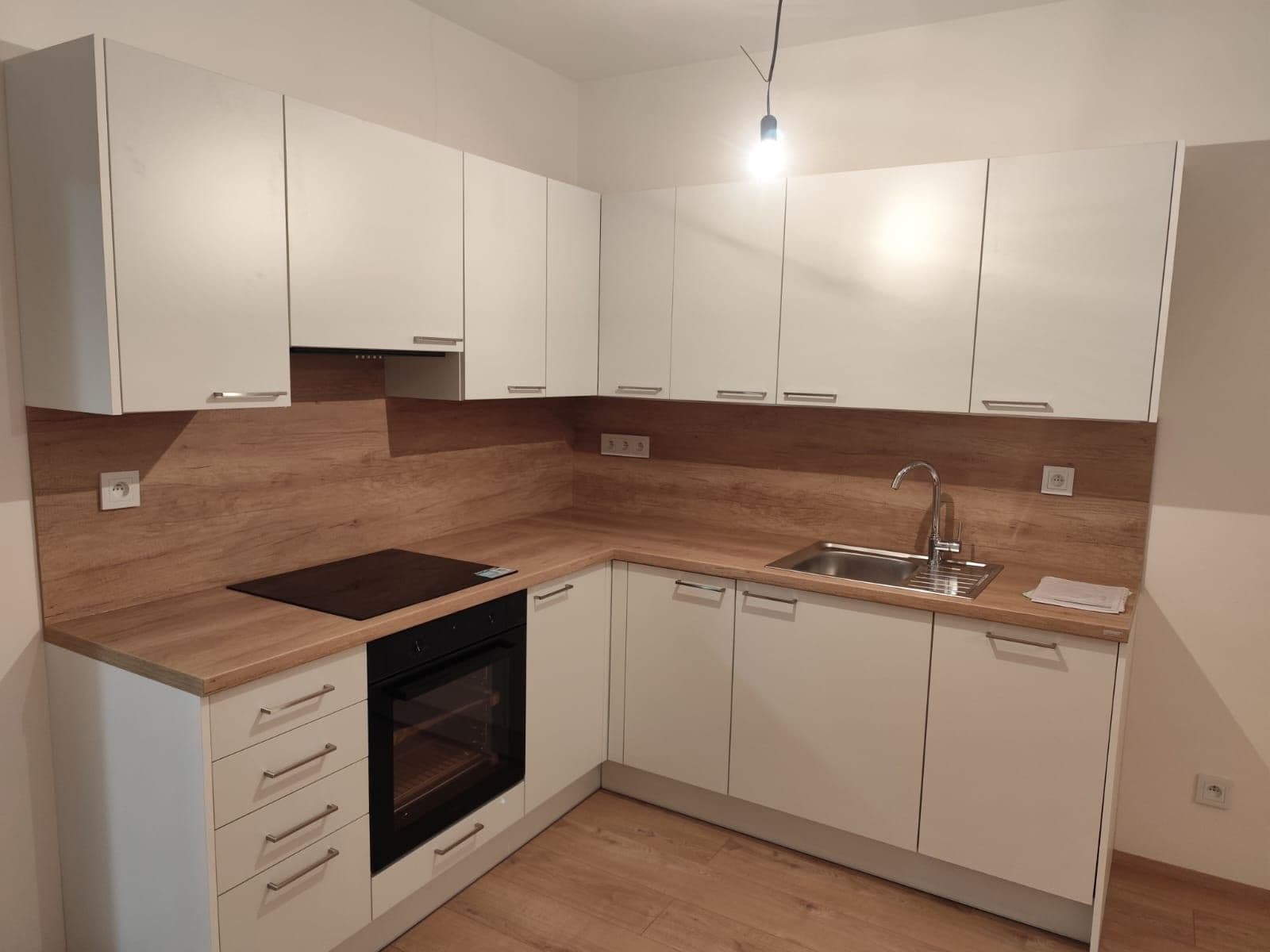 Prenájom bytu 3-izbový 67 m², Arnošta Staňka, Praha, Praha Prenájom bytu 3-izbový 67 m², Arnošta Staňka, Praha, Praha