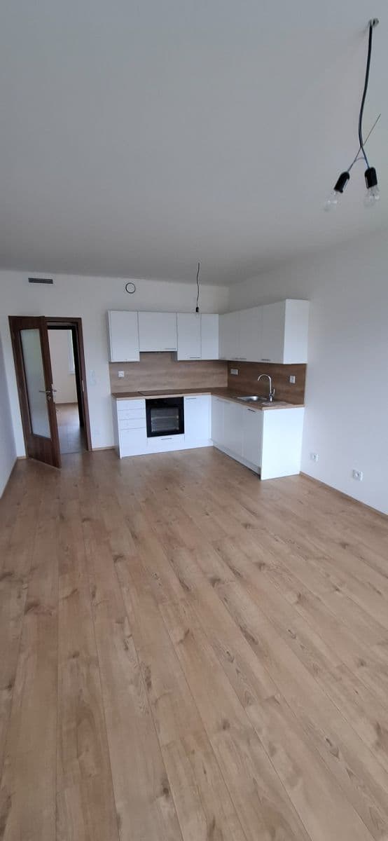 Prenájom bytu 3-izbový 67 m², Arnošta Staňka, Praha, Praha Prenájom bytu 3-izbový 67 m², Arnošta Staňka, Praha, Praha