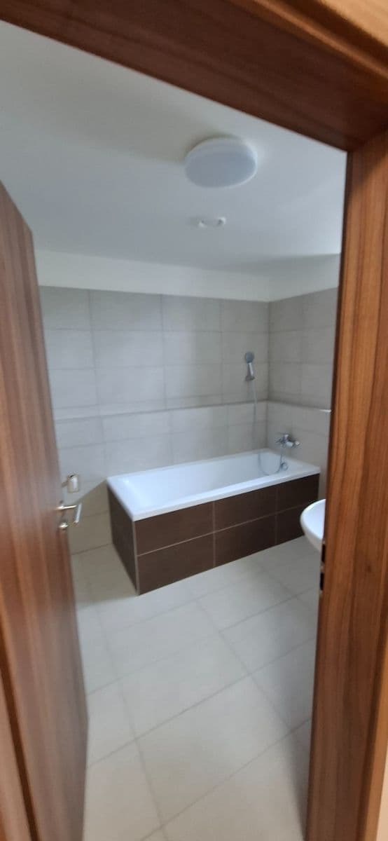 Prenájom bytu 3-izbový 67 m², Arnošta Staňka, Praha, Praha Prenájom bytu 3-izbový 67 m², Arnošta Staňka, Praha, Praha