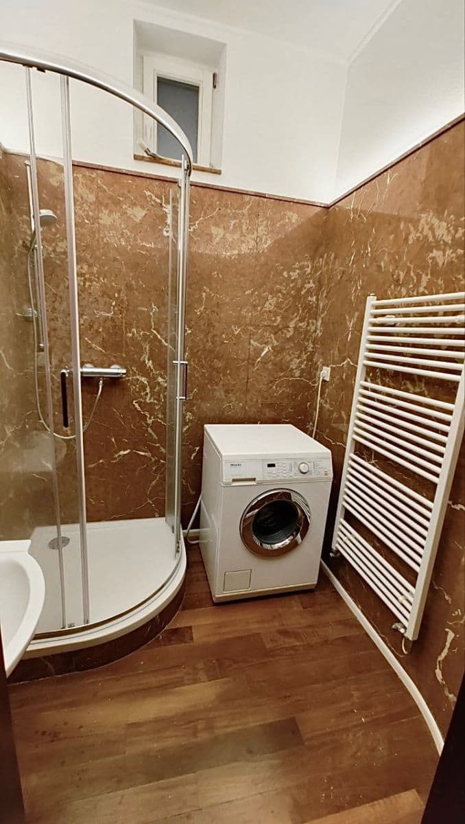 Prenájom bytu 2-izbový 50 m², Čermákova, Praha, Praha Prenájom bytu 2-izbový 50 m², Čermákova, Praha, Praha
