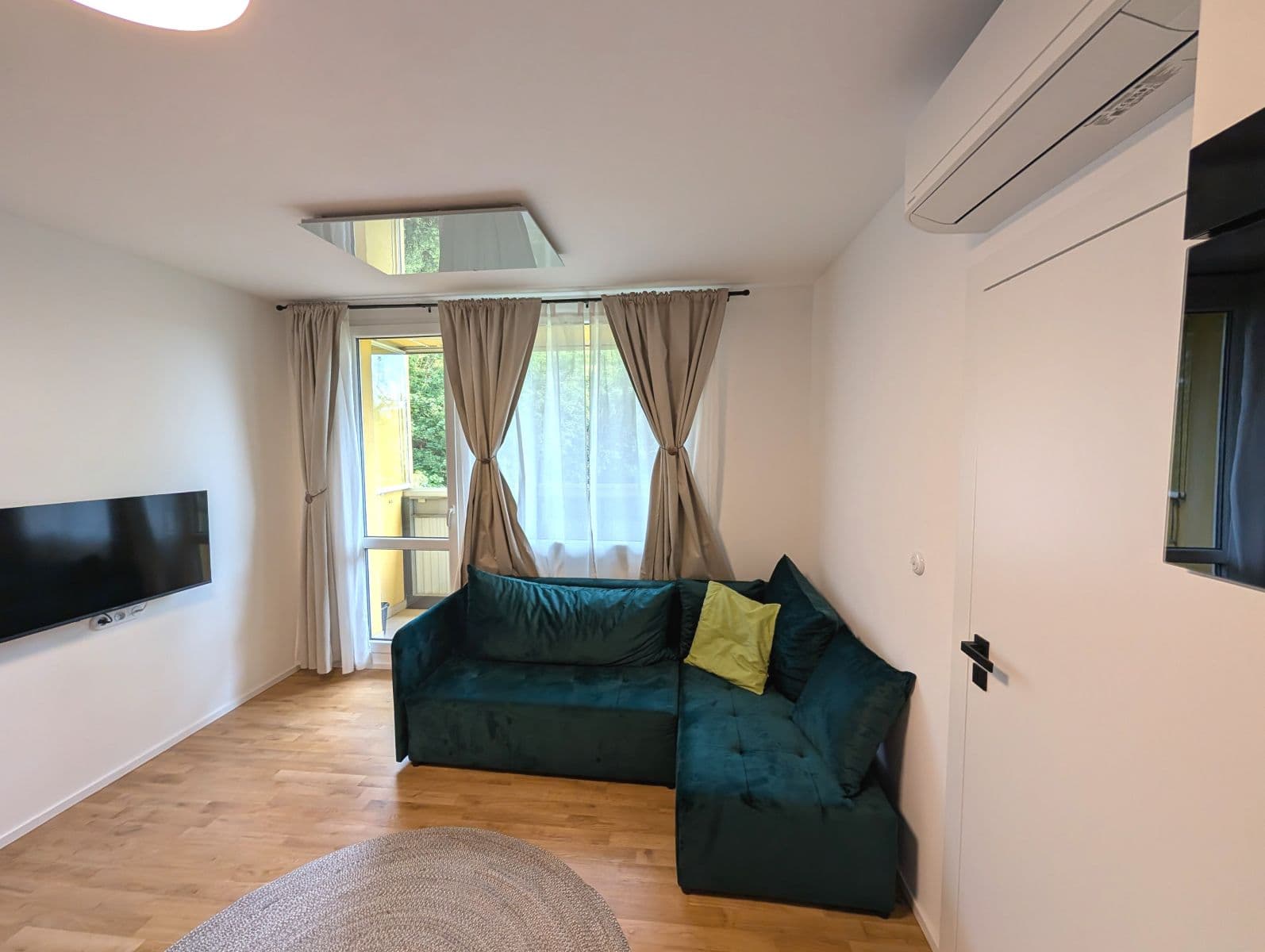 Prenájom bytu 43 m², Brdlíkova, Praha, Praha Prenájom bytu 43 m², Brdlíkova, Praha, Praha