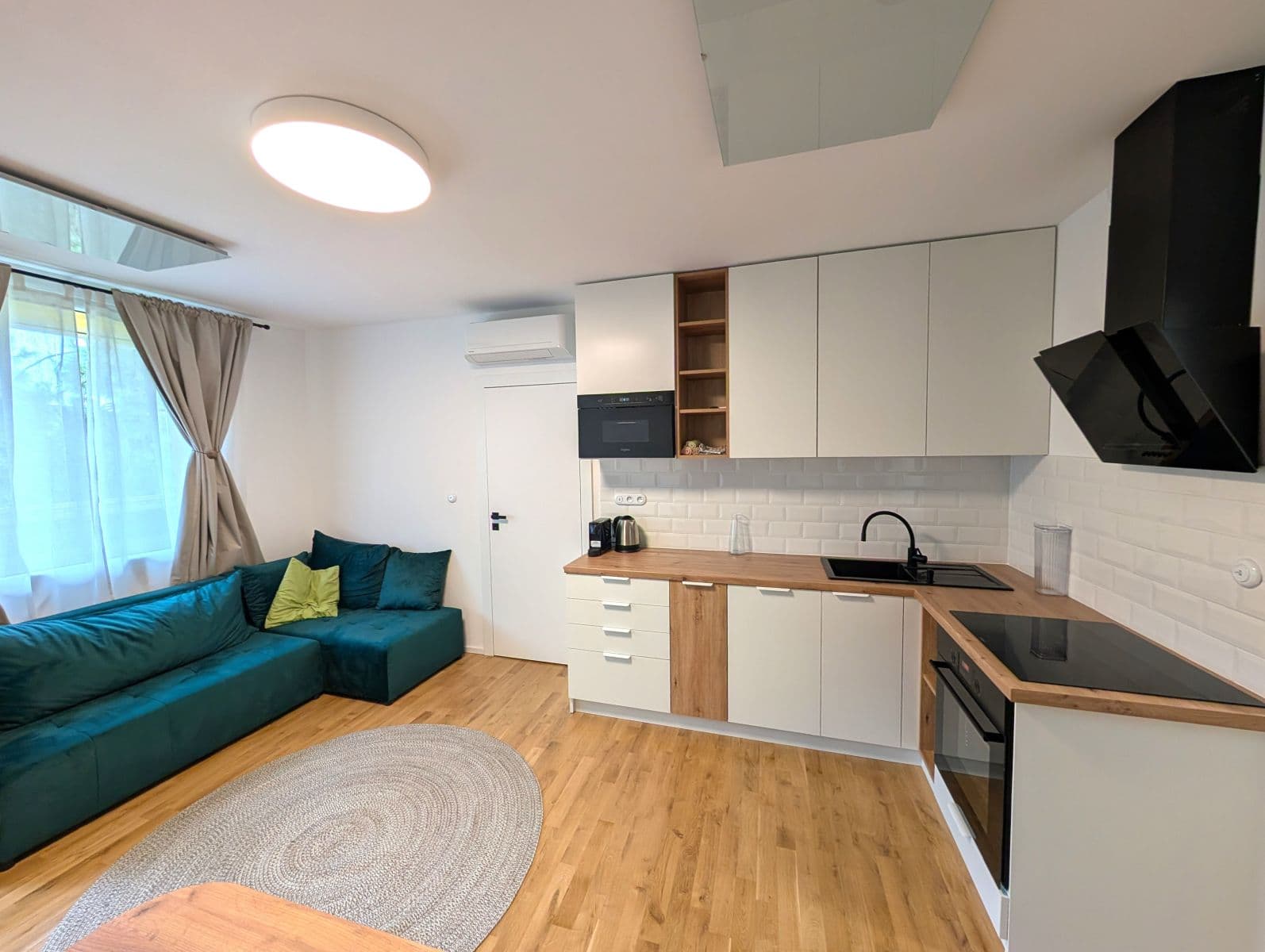 Prenájom bytu 43 m², Brdlíkova, Praha, Praha Prenájom bytu 43 m², Brdlíkova, Praha, Praha