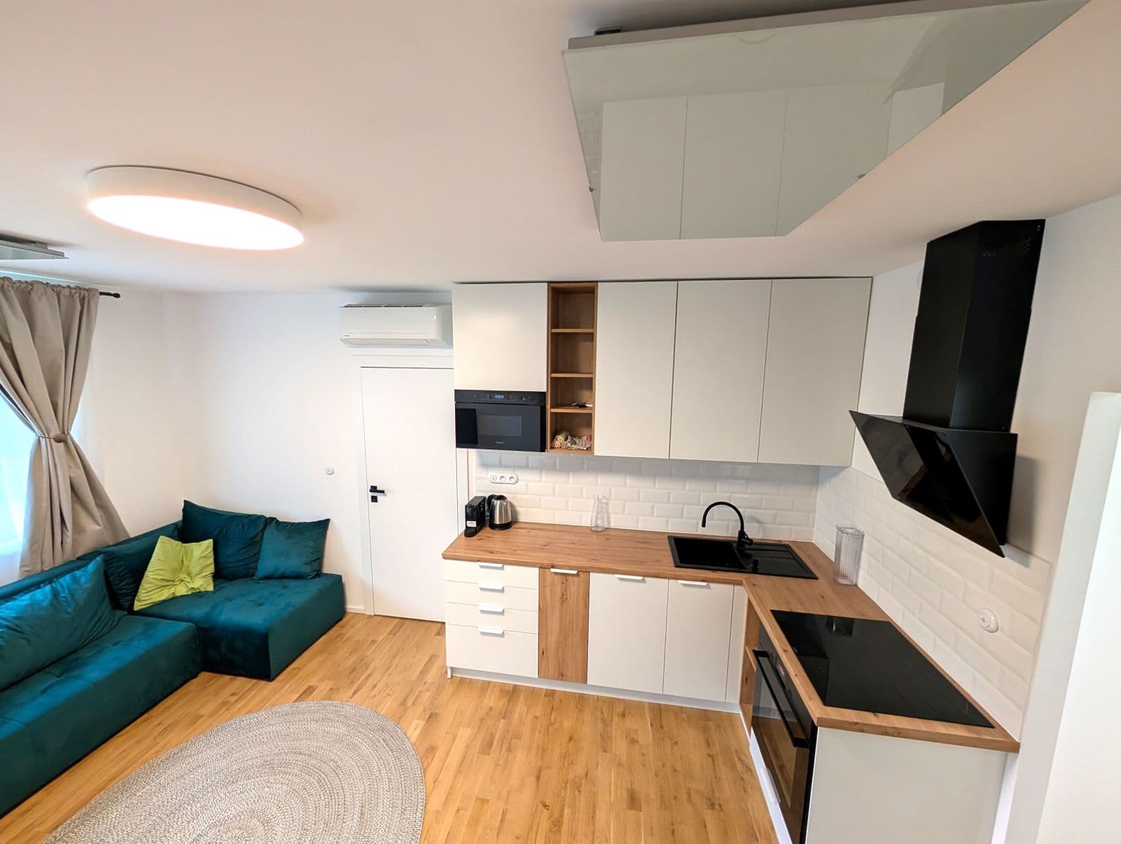 Prenájom bytu 43 m², Brdlíkova, Praha, Praha Prenájom bytu 43 m², Brdlíkova, Praha, Praha