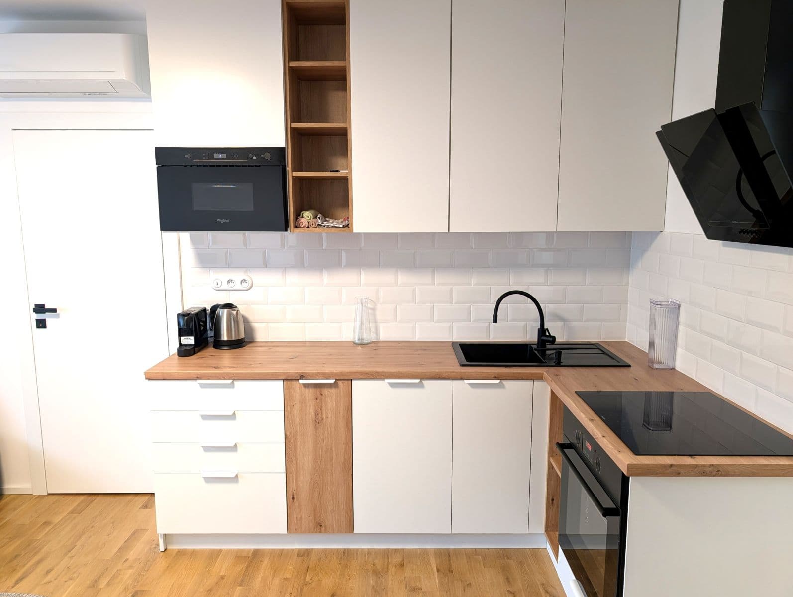 Prenájom bytu 43 m², Brdlíkova, Praha, Praha Prenájom bytu 43 m², Brdlíkova, Praha, Praha