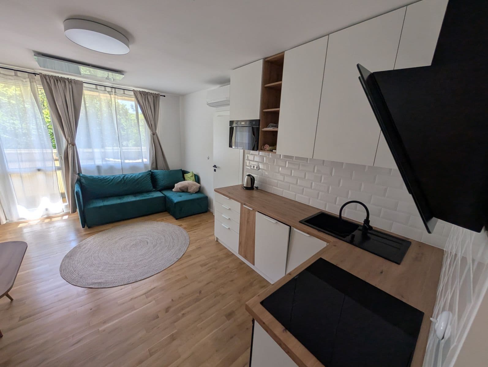 Prenájom bytu 43 m², Brdlíkova, Praha, Praha Prenájom bytu 43 m², Brdlíkova, Praha, Praha