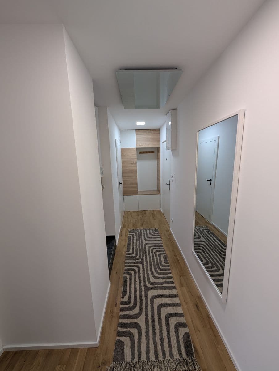 Prenájom bytu 43 m², Brdlíkova, Praha, Praha Prenájom bytu 43 m², Brdlíkova, Praha, Praha
