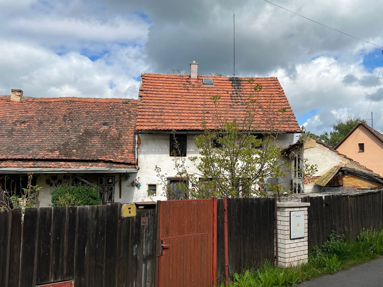 Predaj domu 128 m², pozemek 643 m², Svojetín, Středočeský kraj Predaj domu 128 m², pozemek 643 m², Svojetín, Středočeský kraj