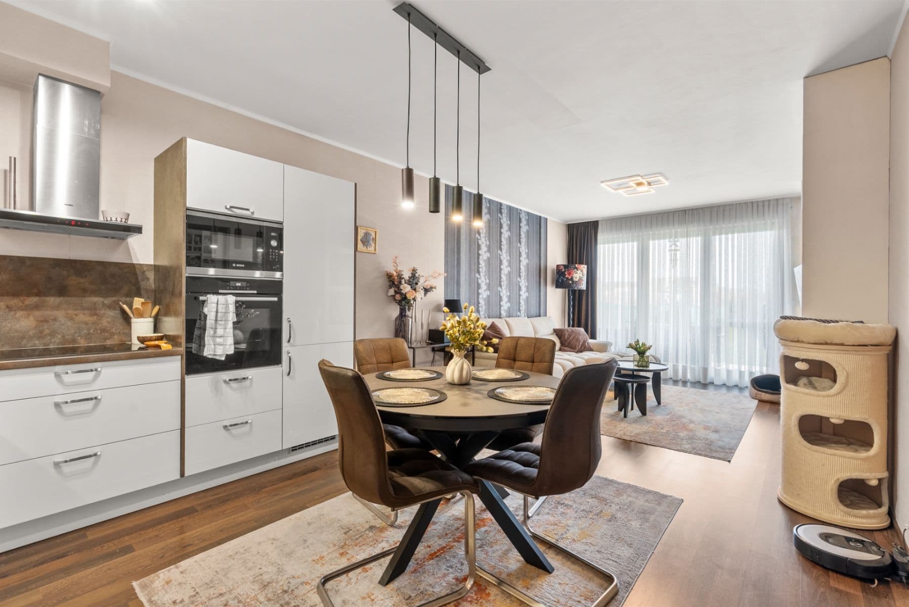 Predaj bytu 3-izbový 87 m², Hlučkova, Praha, Praha Predaj bytu 3-izbový 87 m², Hlučkova, Praha, Praha