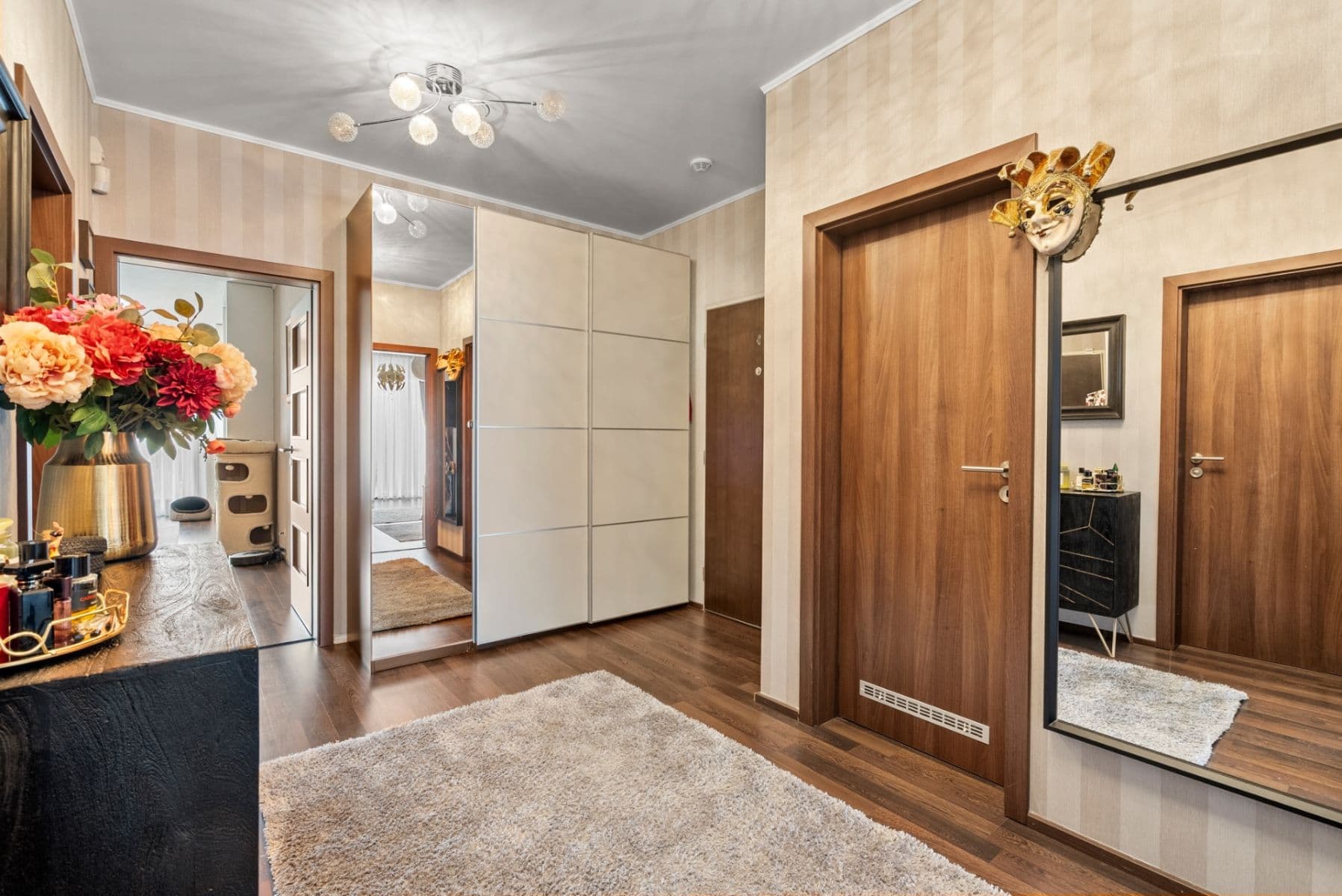 Predaj bytu 3-izbový 87 m², Hlučkova, Praha, Praha Predaj bytu 3-izbový 87 m², Hlučkova, Praha, Praha