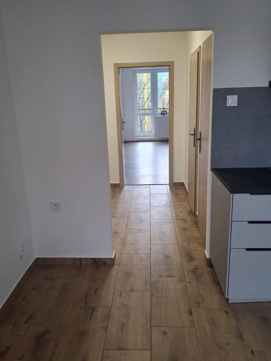 Predaj bytu 2-izbový 62 m², třída Osvobození, Příbram, Středočeský kraj Predaj bytu 2-izbový 62 m², třída Osvobození, Příbram, Středočeský kraj