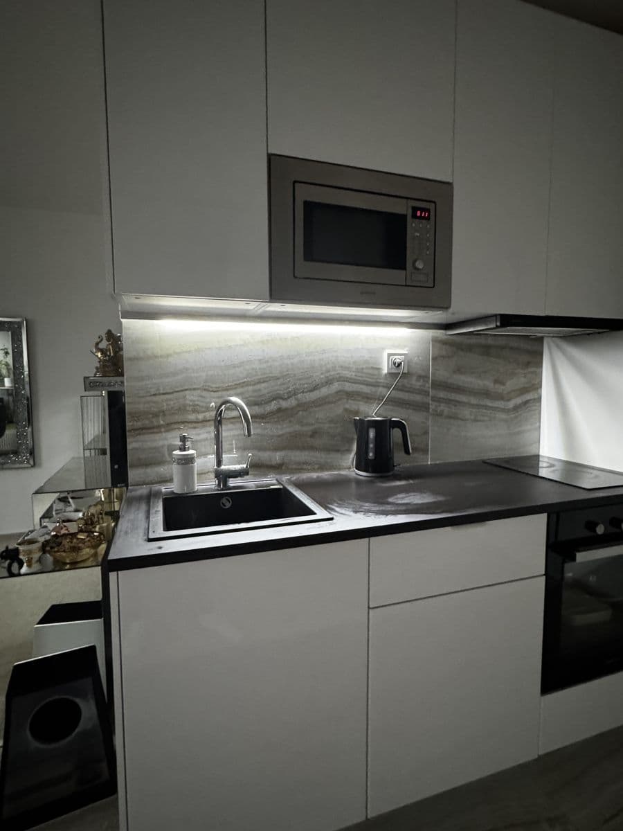 Prenájom bytu 46 m², Poděbradská, Praha, Praha Prenájom bytu 46 m², Poděbradská, Praha, Praha