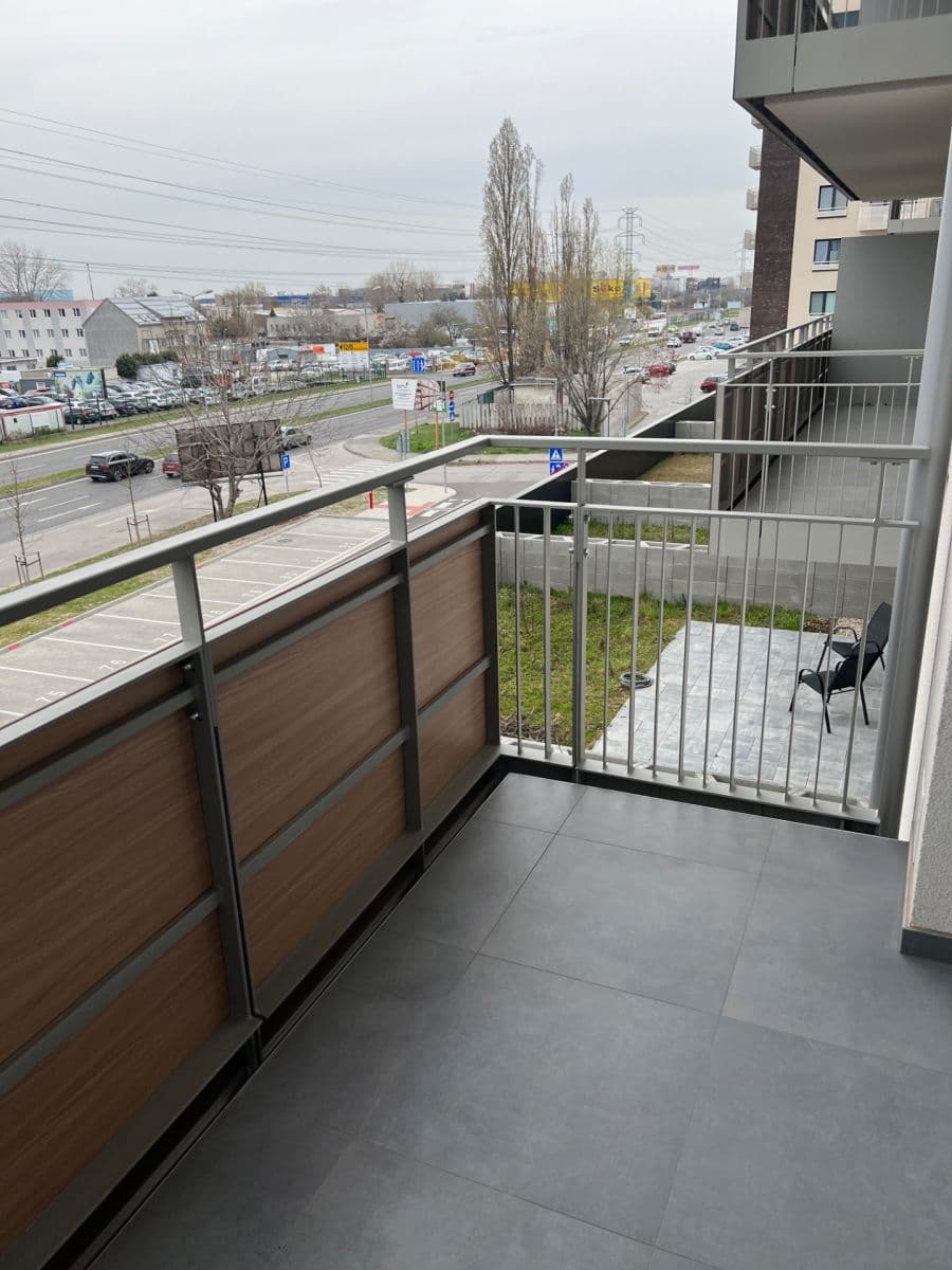 Prenájom bytu 2-izbový 52 m², Galvaniho, Ružinov, Bratislavský kraj Prenájom bytu 2-izbový 52 m², Galvaniho, Ružinov, Bratislavský kraj