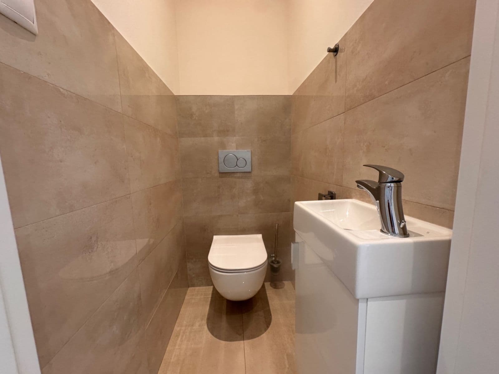 Prenájom bytu 1-izbový 45 m², Jana Zajíce, Praha, Praha Prenájom bytu 1-izbový 45 m², Jana Zajíce, Praha, Praha
