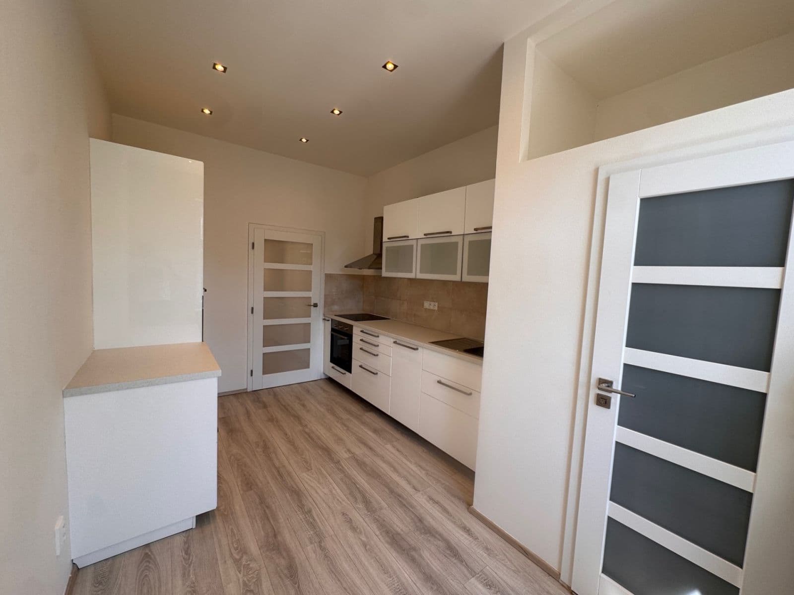 Prenájom bytu 1-izbový 45 m², Jana Zajíce, Praha, Praha Prenájom bytu 1-izbový 45 m², Jana Zajíce, Praha, Praha