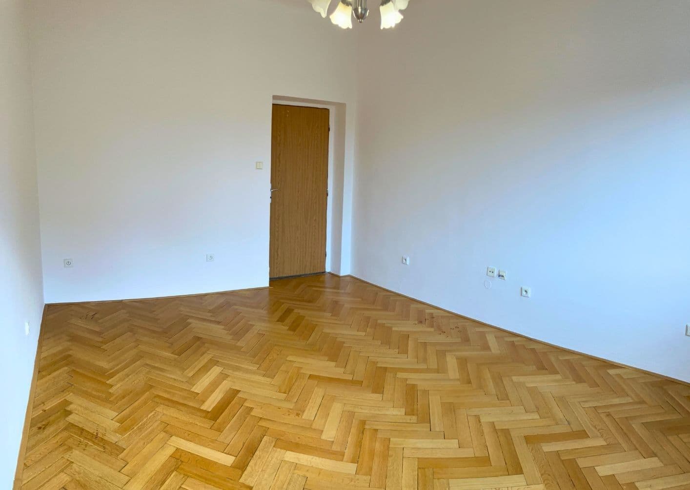 Prenájom bytu 2-izbový 69 m², Šmejkalova, Brno, Jihomoravský kraj Prenájom bytu 2-izbový 69 m², Šmejkalova, Brno, Jihomoravský kraj