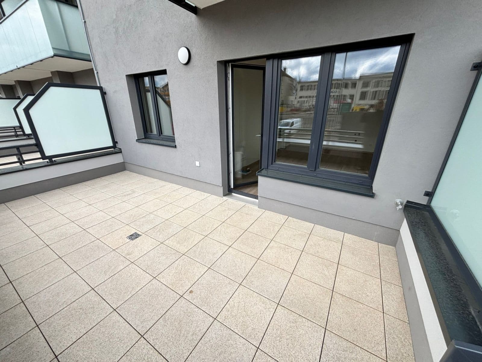 Prenájom bytu 2-izbový 45 m², U Továren, Praha, Praha Prenájom bytu 2-izbový 45 m², U Továren, Praha, Praha