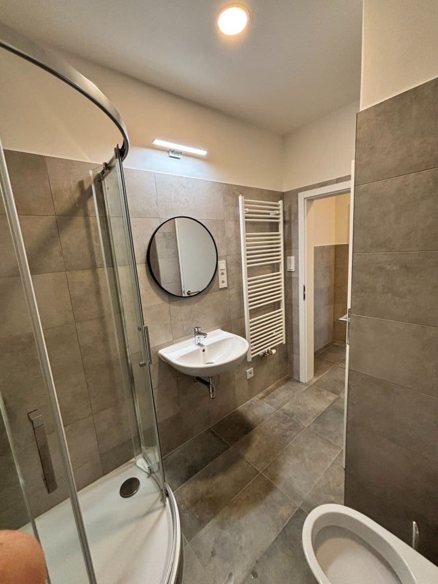 Prenájom bytu 2-izbový 45 m², U Továren, Praha, Praha Prenájom bytu 2-izbový 45 m², U Továren, Praha, Praha