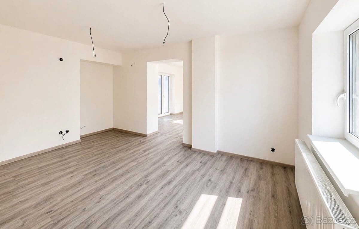 Predaj domu 150 m², pozemek 290 m², Hluboká, Brodce, Středočeský kraj Predaj domu 150 m², pozemek 290 m², Hluboká, Brodce, Středočeský kraj