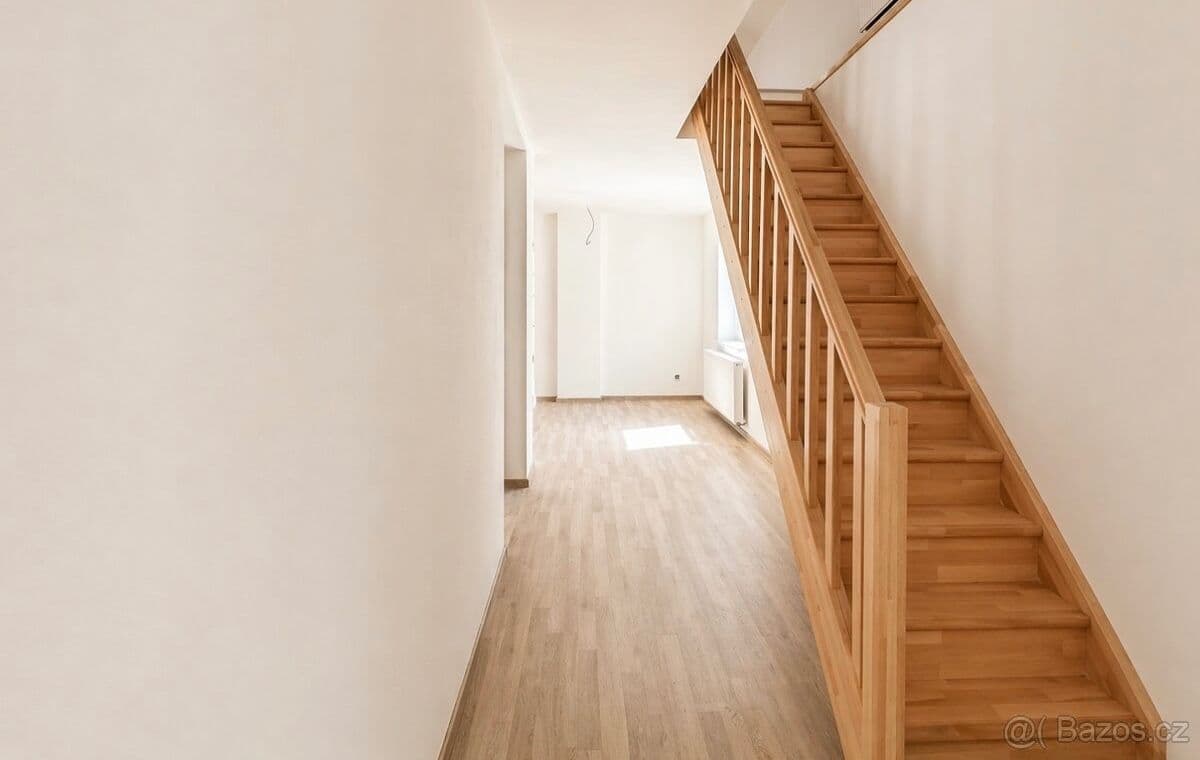 Predaj domu 150 m², pozemek 290 m², Hluboká, Brodce, Středočeský kraj Predaj domu 150 m², pozemek 290 m², Hluboká, Brodce, Středočeský kraj