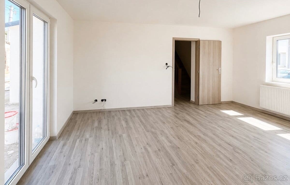 Predaj domu 150 m², pozemek 290 m², Hluboká, Brodce, Středočeský kraj Predaj domu 150 m², pozemek 290 m², Hluboká, Brodce, Středočeský kraj