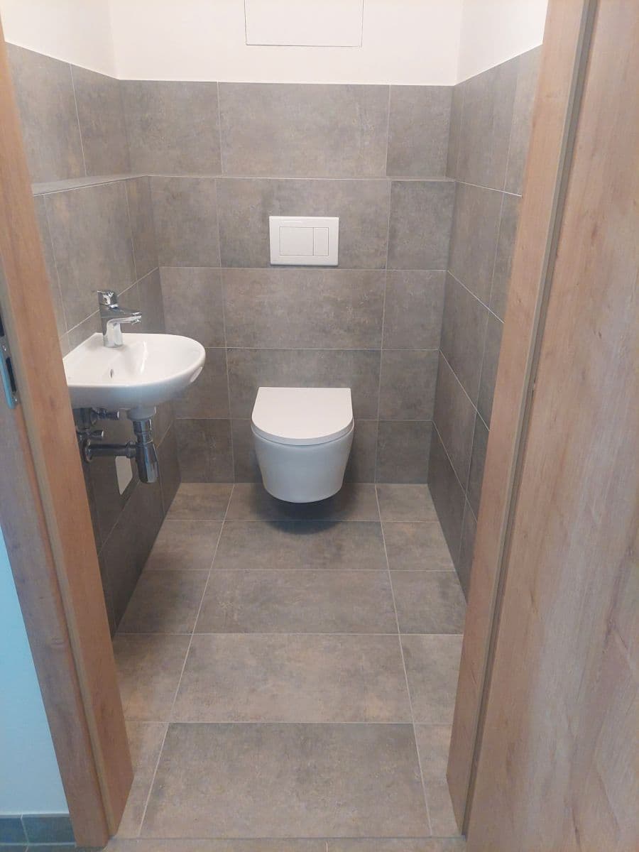 Prenájom bytu 3-izbový 66 m², U Továren, Praha, Praha Prenájom bytu 3-izbový 66 m², U Továren, Praha, Praha