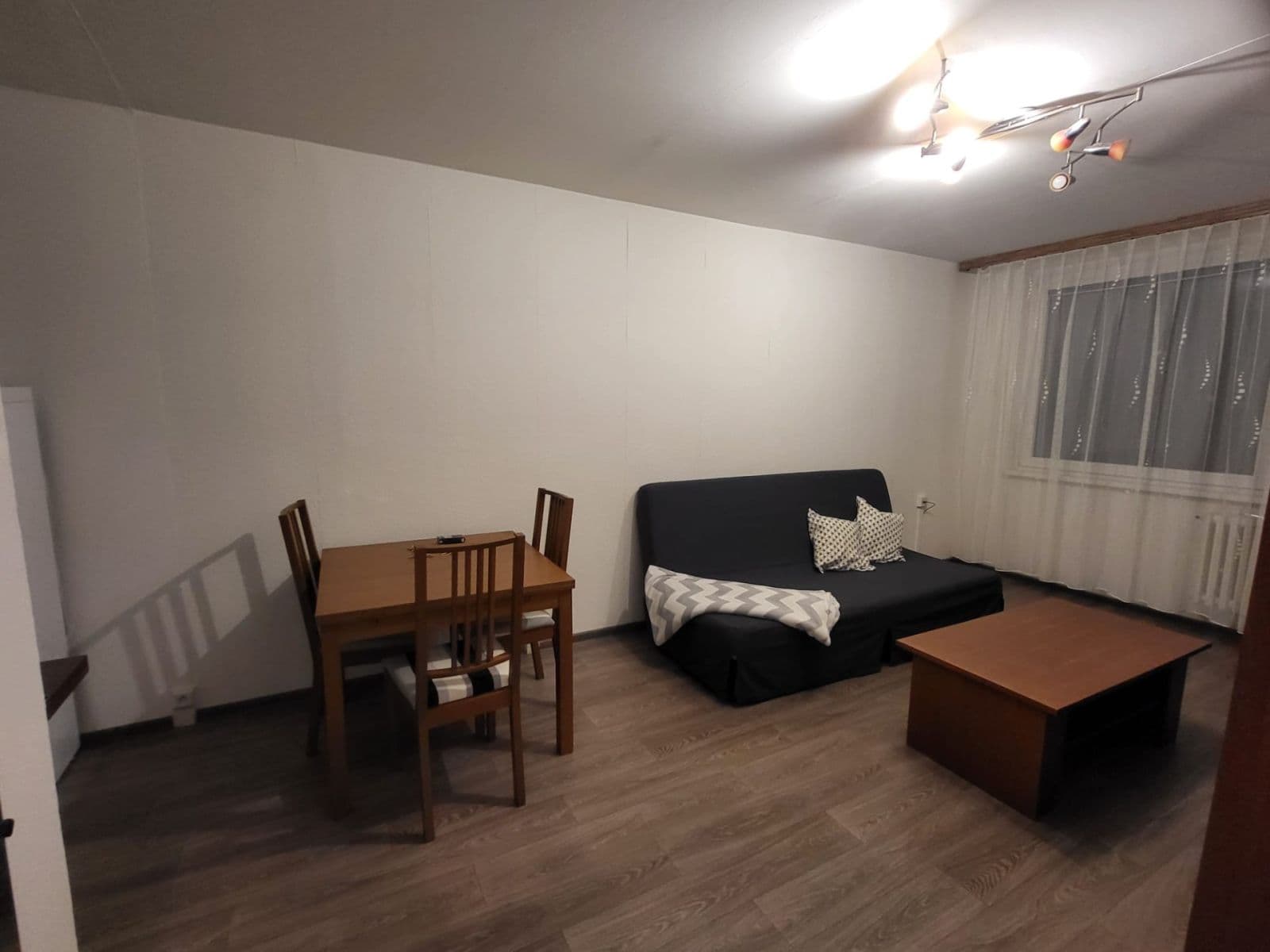 Prenájom bytu 2-izbový 43 m², Hrdličkova, Praha, Praha Prenájom bytu 2-izbový 43 m², Hrdličkova, Praha, Praha