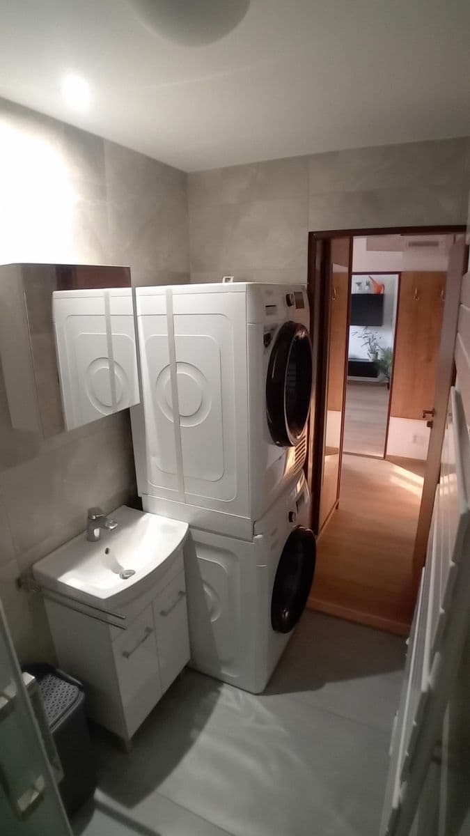 Prenájom bytu 1-izbový 36 m², Komenského, Nový Jičín, Moravskoslezský kraj Prenájom bytu 1-izbový 36 m², Komenského, Nový Jičín, Moravskoslezský kraj