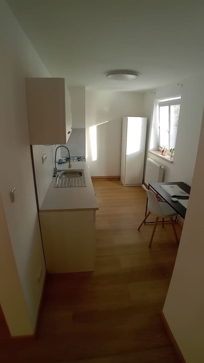 Prenájom bytu 1-izbový 36 m², Komenského, Nový Jičín, Moravskoslezský kraj Prenájom bytu 1-izbový 36 m², Komenského, Nový Jičín, Moravskoslezský kraj