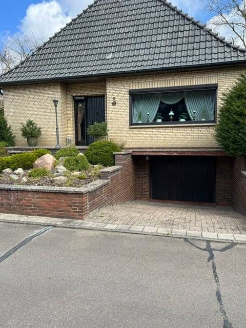 Predaj domu 160 m², pozemek 670 m², Syke, Dolné Sasko Predaj domu 160 m², pozemek 670 m², Syke, Dolné Sasko