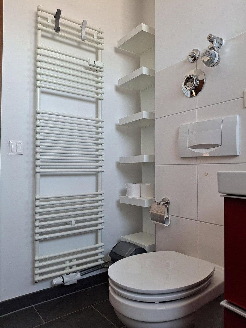 Prenájom bytu 2-izbový 69 m², Am Burgweiher 26, Bonn, Severné Porýnie - Westfálsko Prenájom bytu 2-izbový 69 m², Am Burgweiher 26, Bonn, Severné Porýnie - Westfálsko