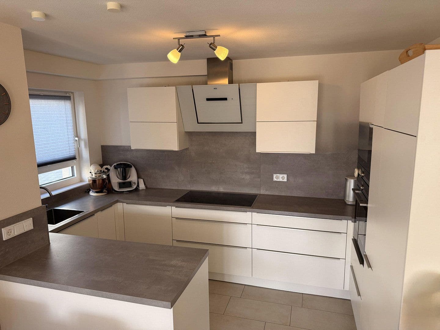 Predaj bytu 4-izbový 95 m², Fuchsbüchlerkellerstr. 16a, Geisenfeld, Bavorsko Predaj bytu 4-izbový 95 m², Fuchsbüchlerkellerstr. 16a, Geisenfeld, Bavorsko