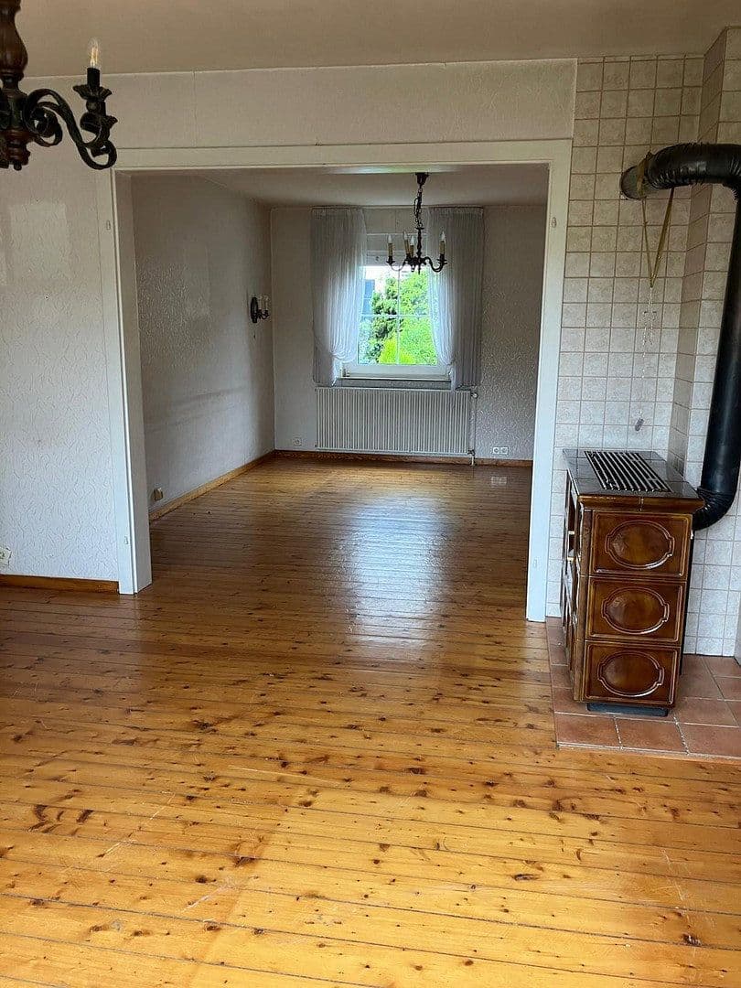 Predaj domu 110 m², pozemek 721 m², Linnich, Severné Porýnie - Westfálsko Predaj domu 110 m², pozemek 721 m², Linnich, Severné Porýnie - Westfálsko