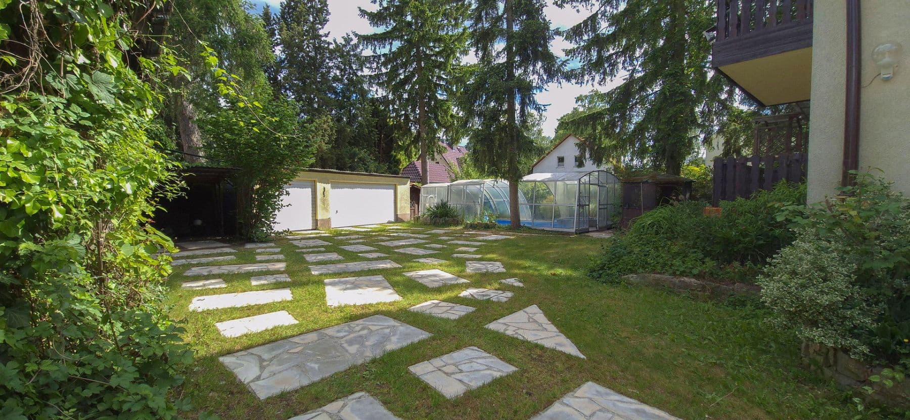 Predaj domu 280 m², pozemek 893 m², Rudolf-Breitscheid-Allee 105, Neuenhagen bei Berlin, Brandenbursko Predaj domu 280 m², pozemek 893 m², Rudolf-Breitscheid-Allee 105, Neuenhagen bei Berlin, Brandenbursko