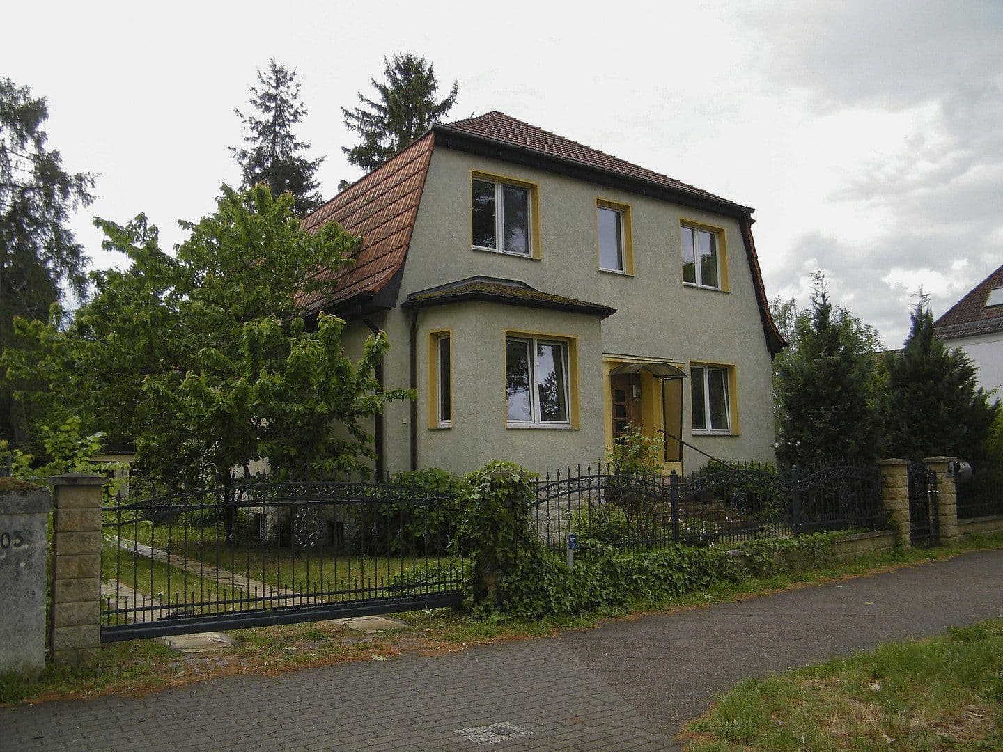 Predaj domu 280 m², pozemek 893 m², Rudolf-Breitscheid-Allee 105, Neuenhagen bei Berlin, Brandenbursko Predaj domu 280 m², pozemek 893 m², Rudolf-Breitscheid-Allee 105, Neuenhagen bei Berlin, Brandenbursko