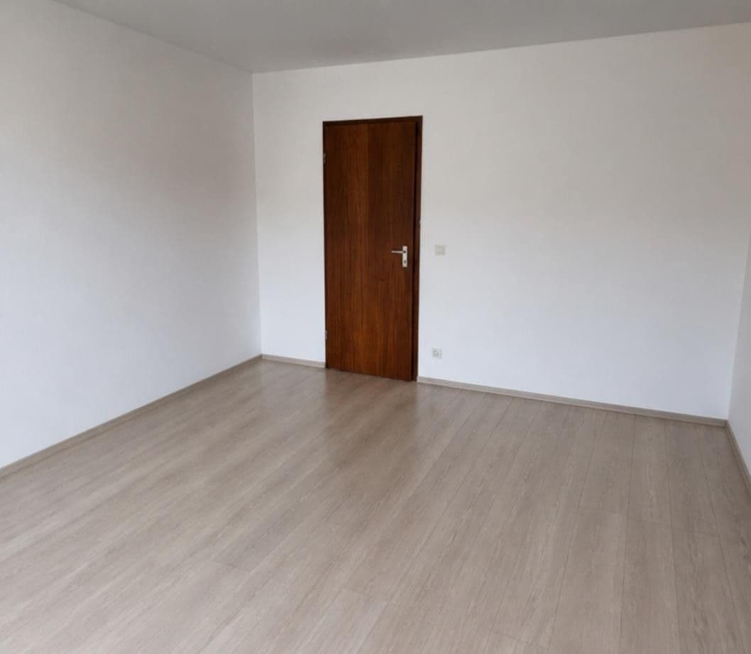 Predaj bytu 3-izbový 90 m², Schwäbisch Gmünd, Bádensko-Wurttembersko Predaj bytu 3-izbový 90 m², Schwäbisch Gmünd, Bádensko-Wurttembersko