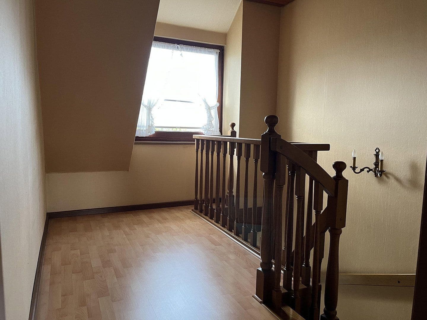 Predaj domu 178 m², pozemek 771 m², Helpsen, Dolné Sasko Predaj domu 178 m², pozemek 771 m², Helpsen, Dolné Sasko