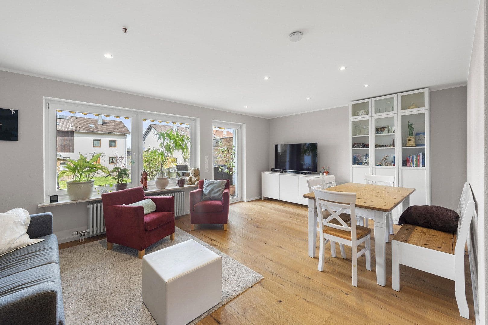 Predaj domu 140 m², pozemek 330 m², Nußdorf, Bavorsko Predaj domu 140 m², pozemek 330 m², Nußdorf, Bavorsko