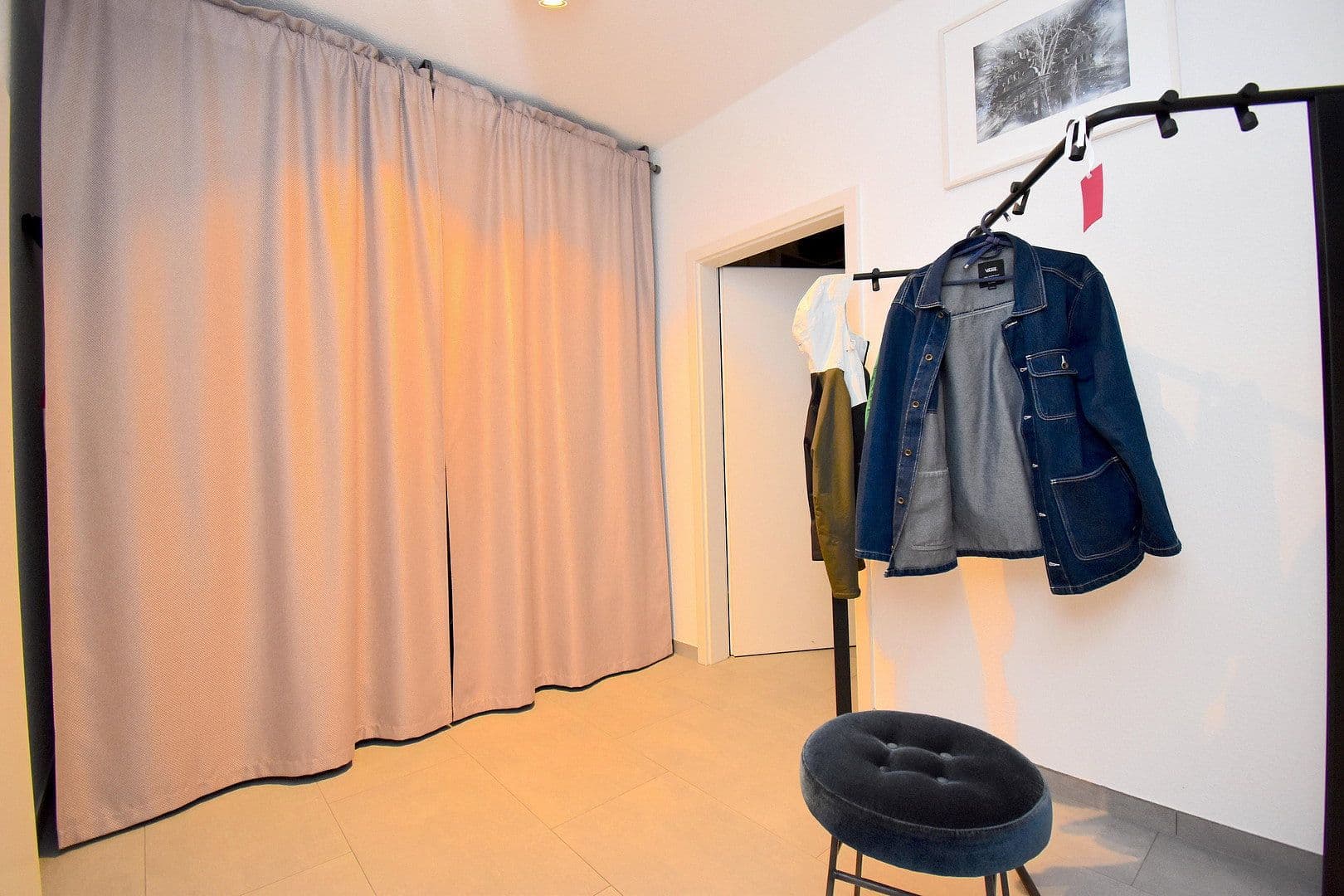 Prenájom kancelárie 164 m², Stuttgarter Straße 23, Weil der Stadt, Bádensko-Wurttembersko Prenájom kancelárie 164 m², Stuttgarter Straße 23, Weil der Stadt, Bádensko-Wurttembersko