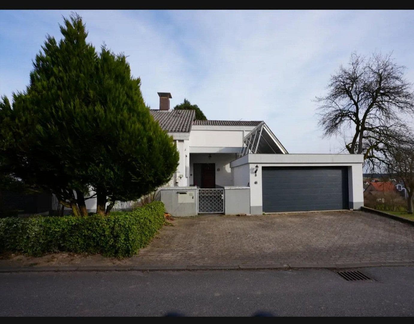 Predaj domu 270 m², pozemek 898 m², Schönbrunn, Bádensko-Wurttembersko Predaj domu 270 m², pozemek 898 m², Schönbrunn, Bádensko-Wurttembersko