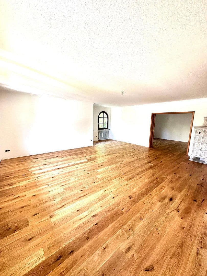 Prenájom domu 200 m², pozemek 1.100 m², Coburg, Bavorsko Prenájom domu 200 m², pozemek 1.100 m², Coburg, Bavorsko