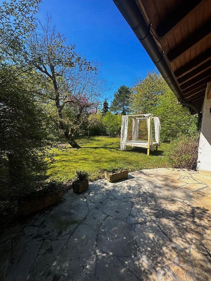 Prenájom domu 200 m², pozemek 1.100 m², Coburg, Bavorsko Prenájom domu 200 m², pozemek 1.100 m², Coburg, Bavorsko