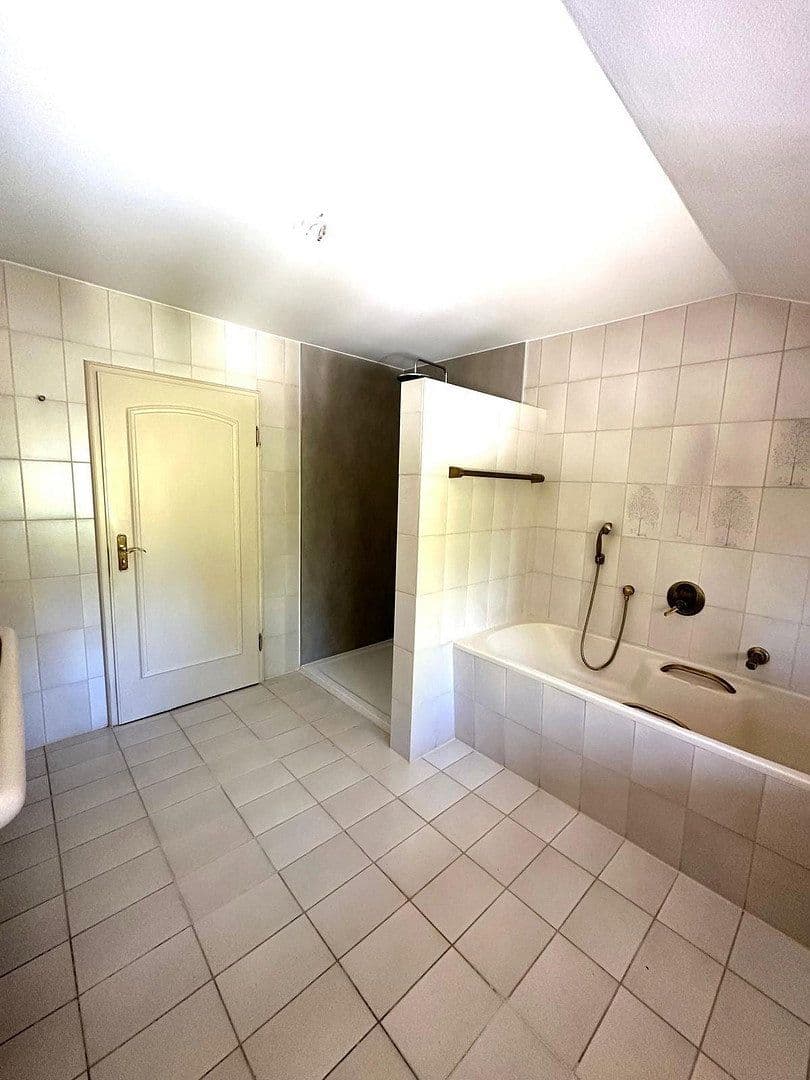 Prenájom domu 200 m², pozemek 1.100 m², Coburg, Bavorsko Prenájom domu 200 m², pozemek 1.100 m², Coburg, Bavorsko
